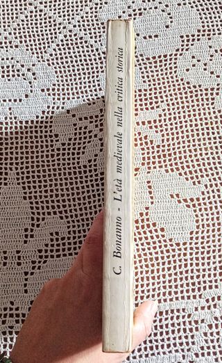 "L'età medievale nella critica storica"C. Bonanno