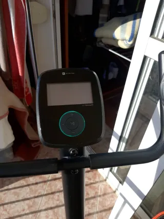 Bicicleta estática Domyos essential 06