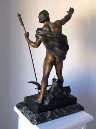 Escultura de calamina antigua Picault.