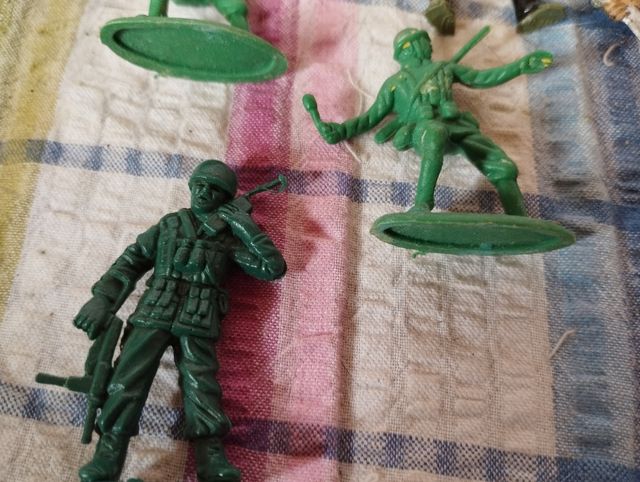 FIGURAS SOLDADOS PLÁSTICO JECSAN MONTAPL