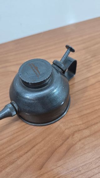 ACEITERA ANTIGUA DE CHRISLER