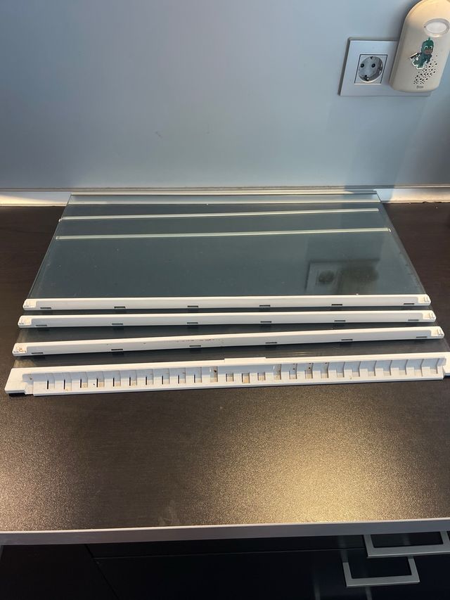 Estanterias Bosch cristal nevera