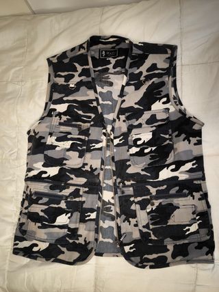 Chaleco gris militar caza