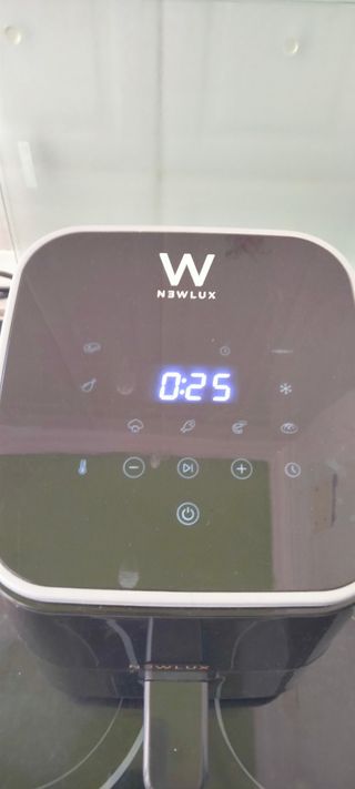 FREIDORA DE AIRE NEWLUX 