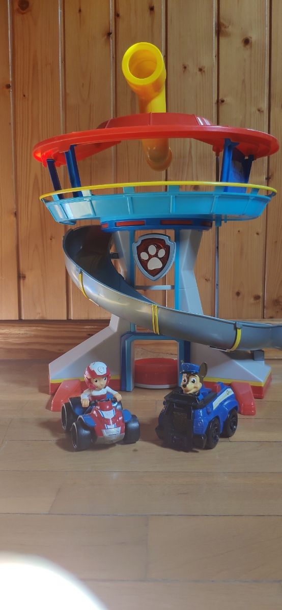 Torre control patrulla canina