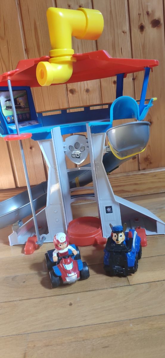 Torre control patrulla canina