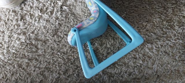 Comedor, aparador y camarera Barbie año