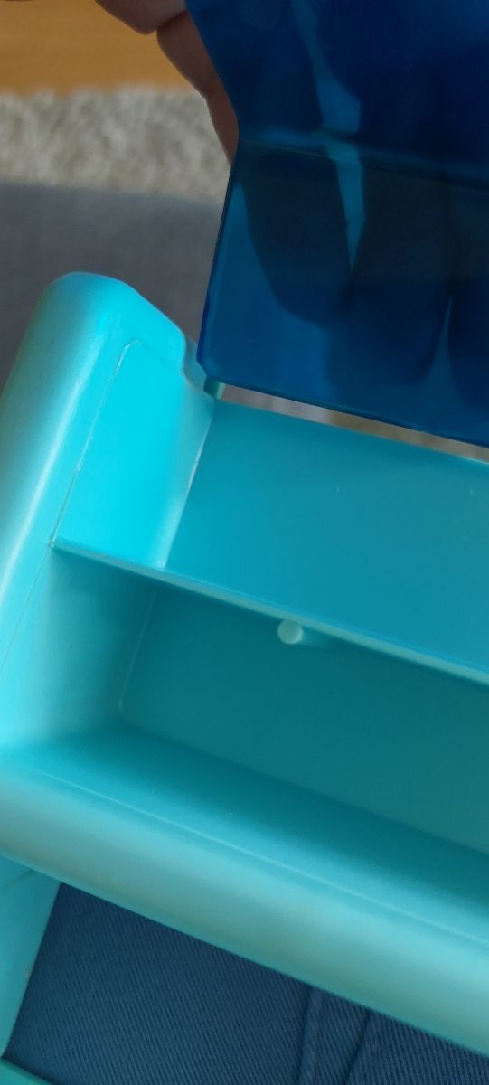 Comedor, aparador y camarera Barbie año