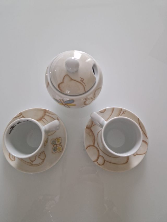 Tazzine e zuccheriera Thun