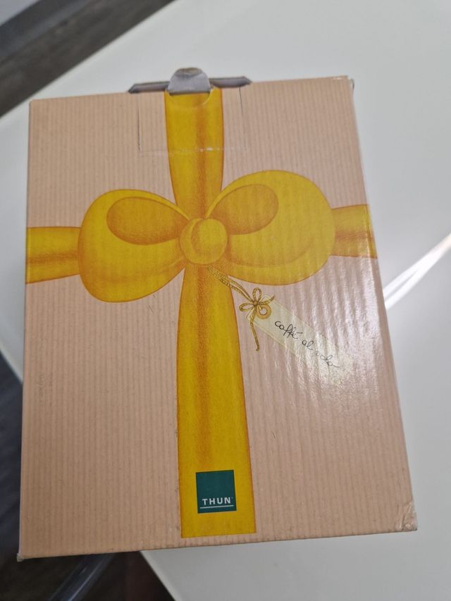 Tazzine e zuccheriera Thun