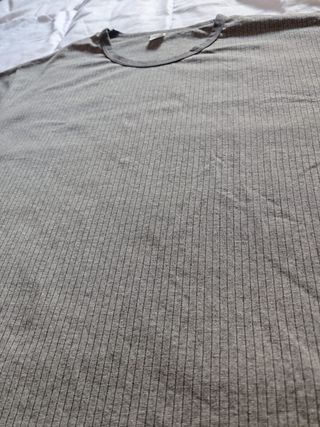 Camiseta gris