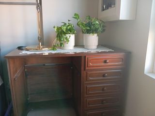 Mesa escritorio y silla