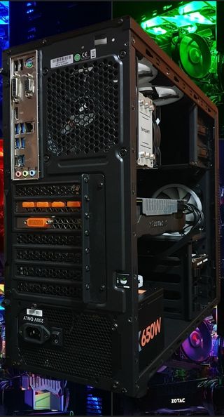 (33) POTENTE PC GAMING 16GB RAM RGB SSD+HDD
