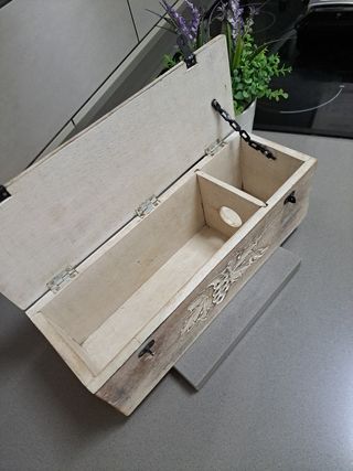 Caja madera.