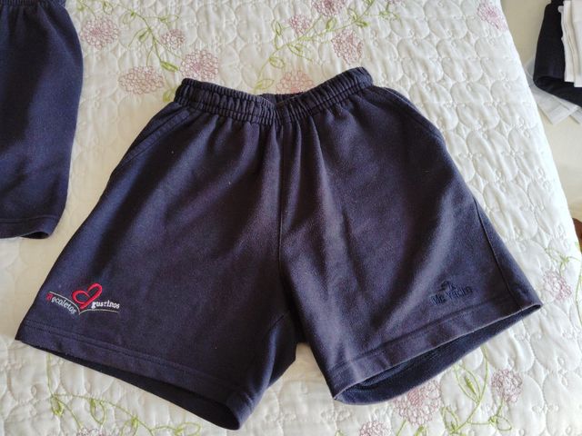 Uniforme deportivo colegio  san Agustín