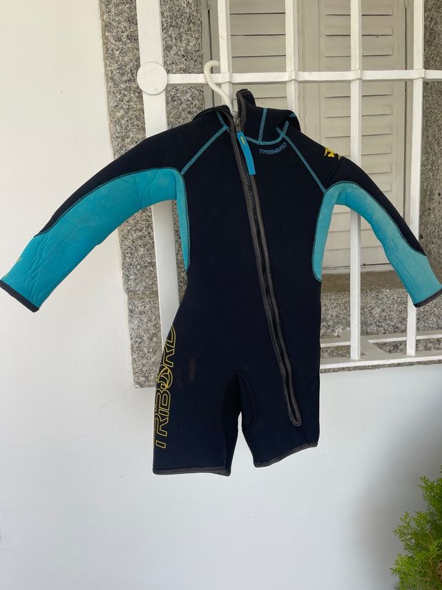 Traje agua tribord 6 años. neopreno capucha