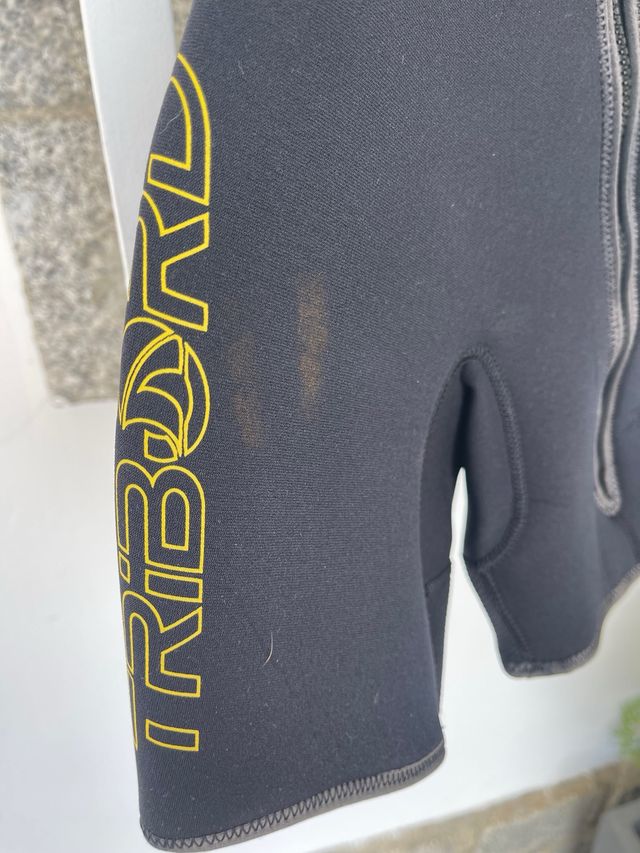 Traje agua tribord 6 años. neopreno capucha
