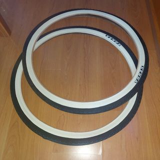Neumáticos para bicicleta antigua 