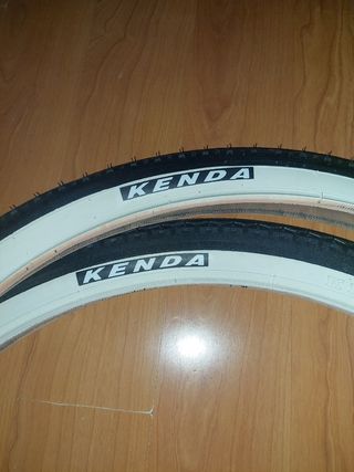 Neumáticos para bicicleta antigua 