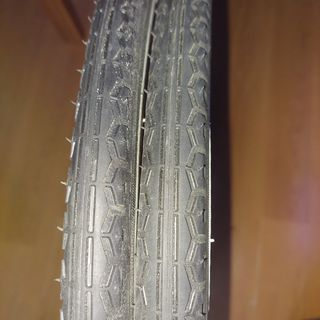 Neumáticos para bicicleta antigua 