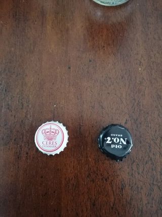 3 bottiglie vuote birra.