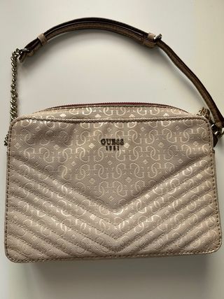 Bolso guess mediano