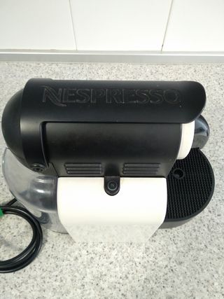 CAFETERA NESPRESSO 