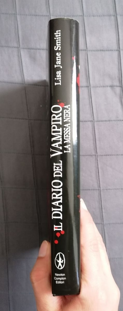 La messa nera. Il diario del vampiro