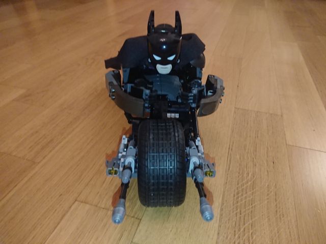 LEGO 76273 Construction Figure & the Bat-Pod bike