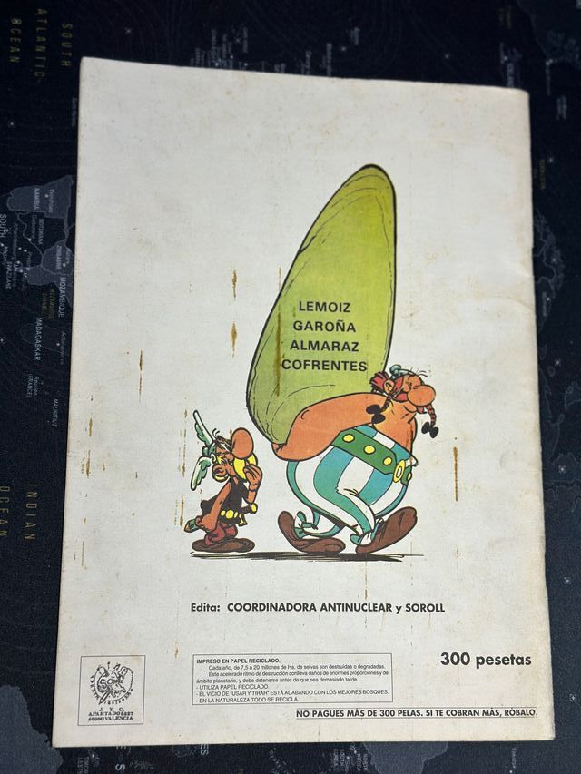 comic Asterix y Obelix Central nuclear de 1981.
