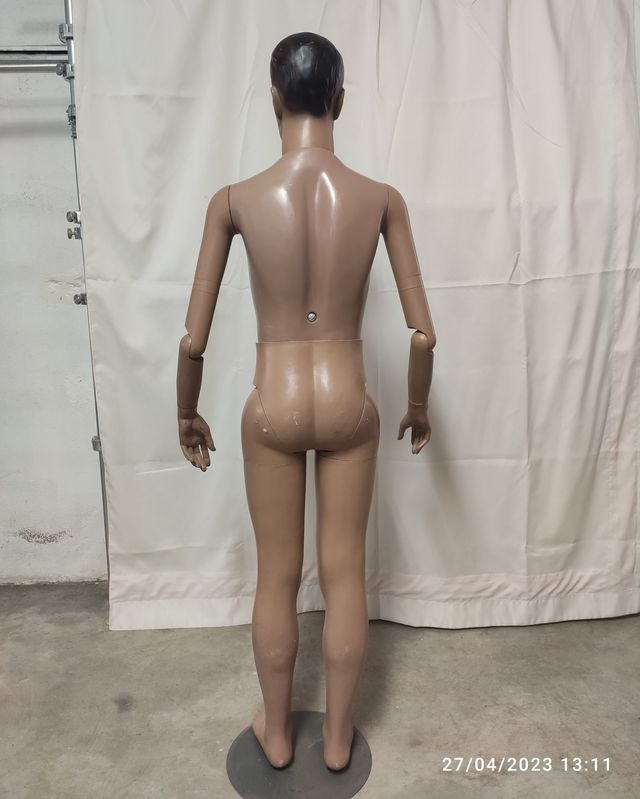 Manichino vintage. Manichino antico. Rasato.