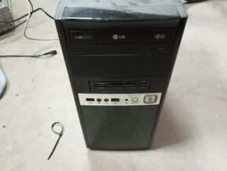 Torre de ordenador lg