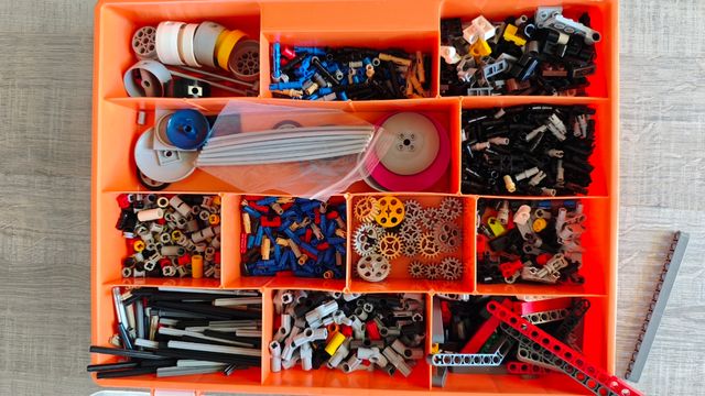 Lote de piezas lego a granel.