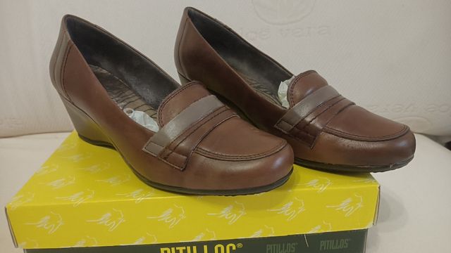 Zapatos de cuña PITILLOS