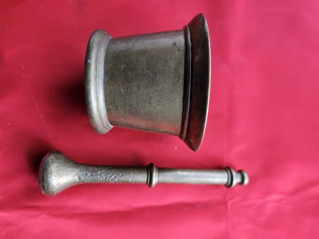 Antiguo Almirez de bronce