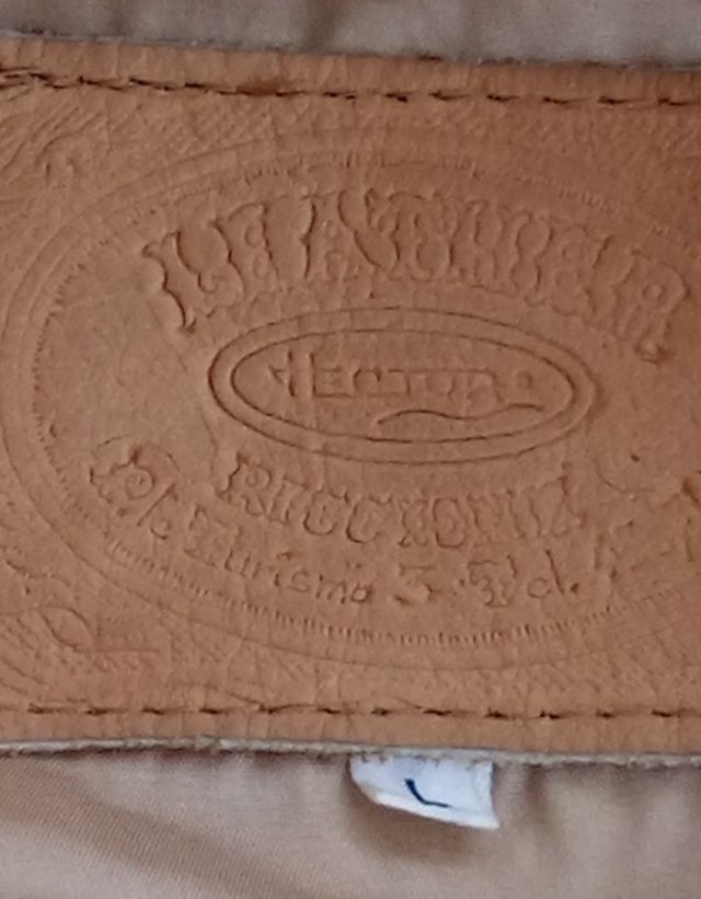 Giubbetto pelle con decorazioni