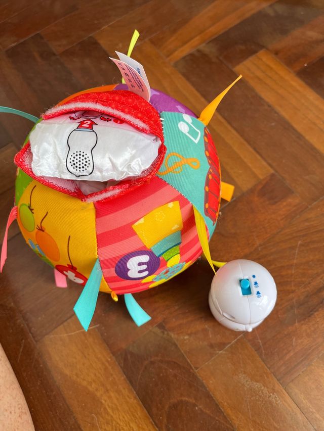 Pelota bebé interactiva