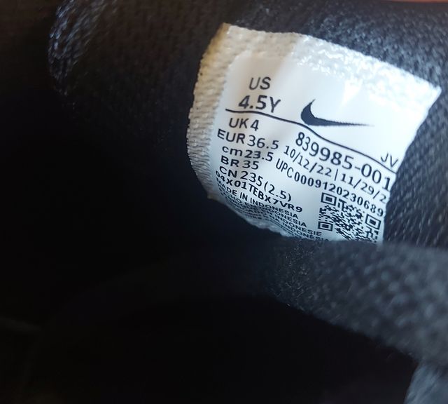 Zapatillas NIKE 36,5 negras