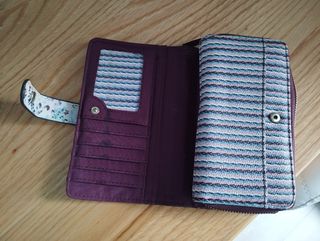 Cartera alargada parfois