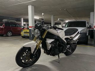 Triumph Speed Triple 1050