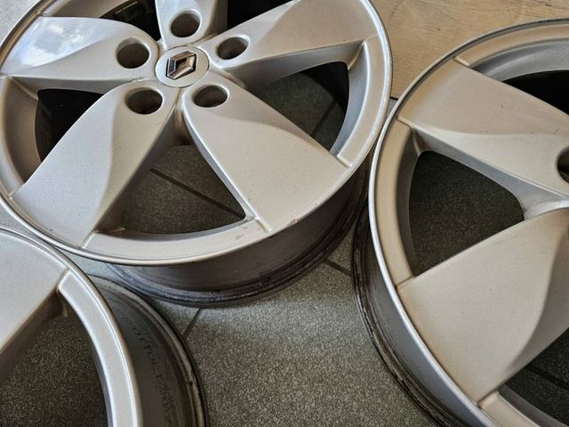 Llantas 16 renault trafic 2015-2024