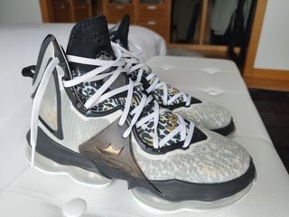 Zapatillas Nike LeBron