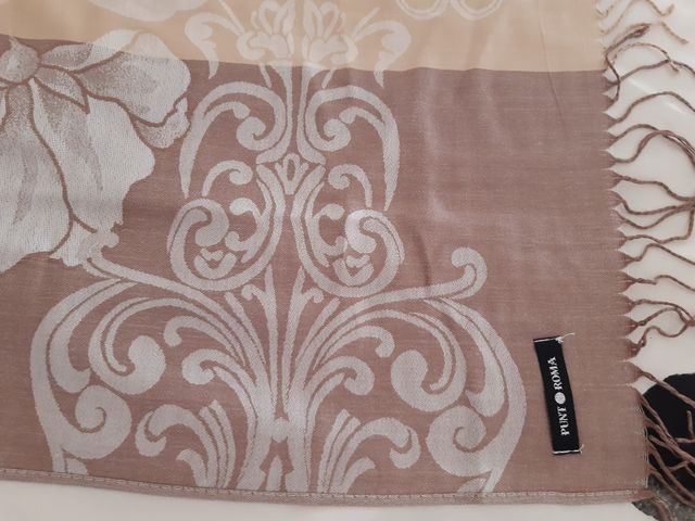 Pañuelo cuello estampado