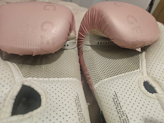 Guantes rosas boxeo