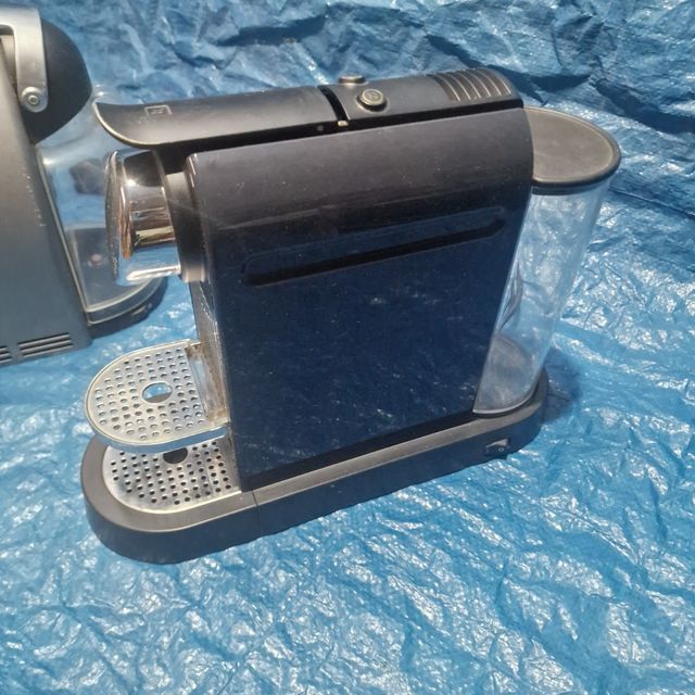 Cafetera espresso cápsulas averiada