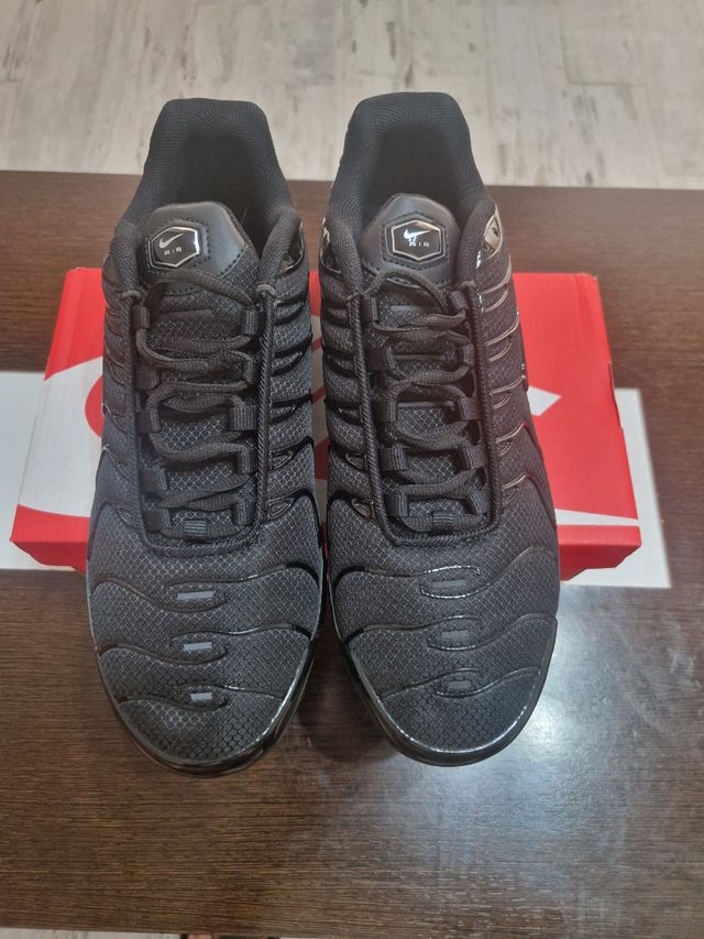 Nike Air Max Plus Negro talla 43