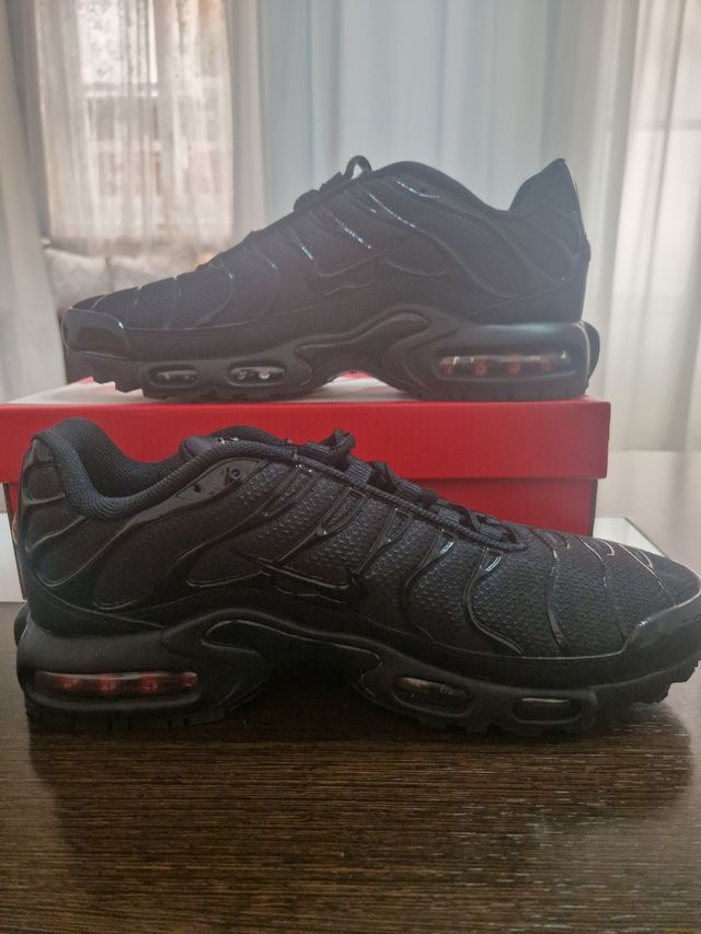 Nike Air Max Plus Negro talla 43
