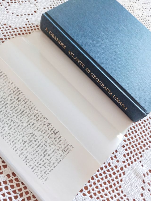 "Atlante di geografia umana" di Almudena Grandes
