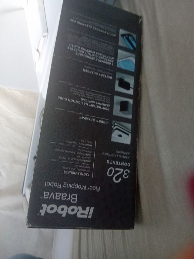 Robot friega suelos. Braava