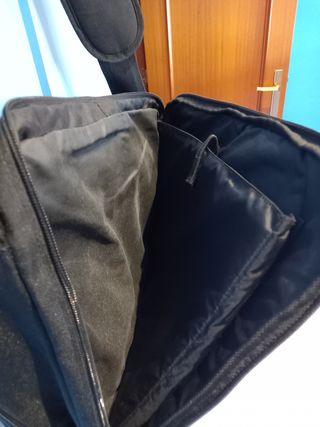 Bolsa portatil Adidas. Negro